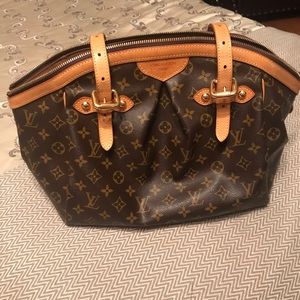 Louis Vuitton Tivoli Handbag